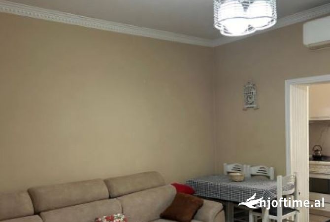 Shtepi ne shitje 1+1 ne Tirane - 115,000 Euro