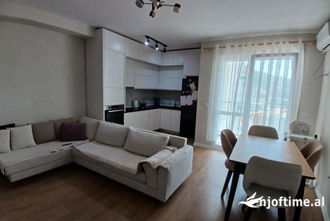 Shtepi ne shitje 2+1 ne Tirane - 150,000 Euro