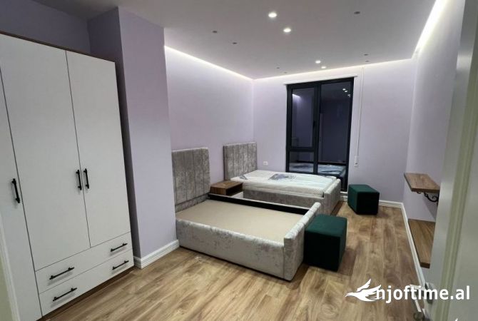 Shtepi me qera 3+1 ne Tirane - 1,000 Euro