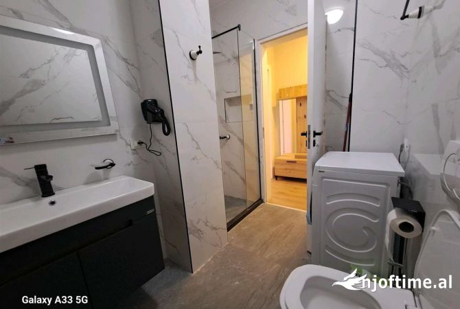 Shtepi me qera Apartament ne Tirane, 2+1, Mobilimi E mobiluar, Pagesa 650  Euro.
