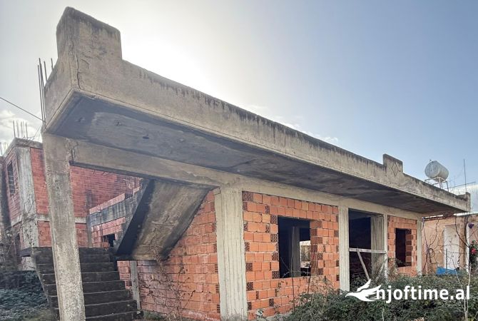 Shtepi ne shitje 2+1 ne Tirane - 100,000 Euro