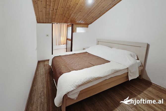 Shtepi me qera Apartament ne Tirane, 1+1, Mobilimi E mobiluar, Pagesa 50,000  Leke.