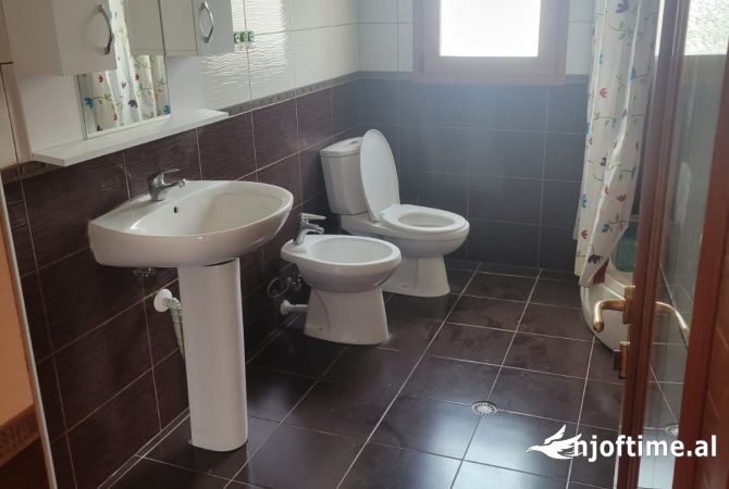 Casa in affitto 3+1 a Tirana - 35,000 Leke