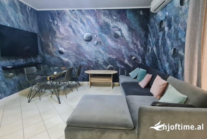 Shtepi me qera 2+1 ne Tirane - 700 Euro