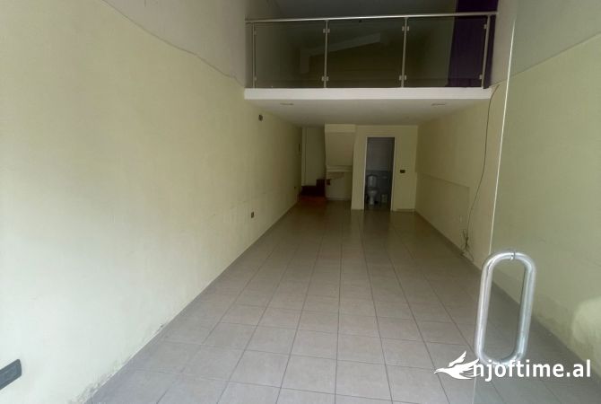 Ambient biznesi me qera 1+1 ne Tirane - 30,000 Leke