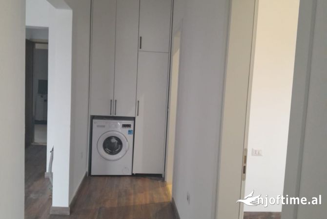 Shtepi me qera 2+1 ne Tirane - 45,000 Leke