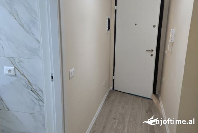 Shtepi me qera Apartament ne Tirane, 2+1, Mobilimi E mobiluar, Pagesa 75,000  Leke.