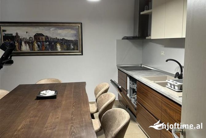 Shtepi me qera Apartament ne Tirane, 2+1, Mobilimi E mobiluar, Pagesa 60,000  Leke.