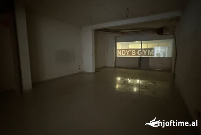 Ambient biznesi ne shitje 1+1 ne Tirane - 380,000 Euro