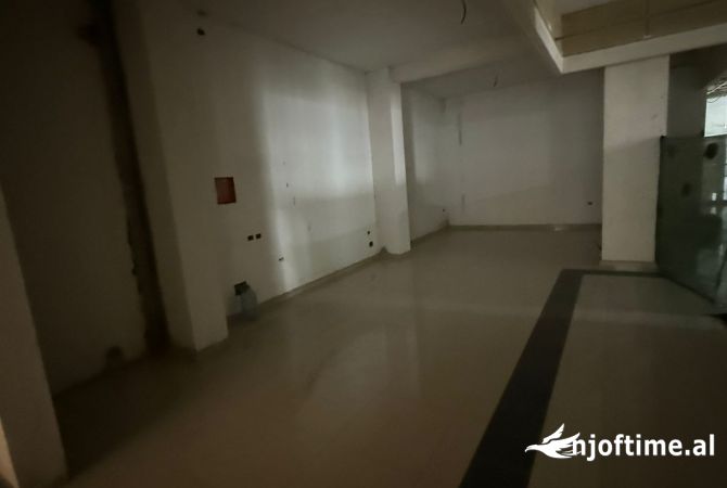 Shitet Ambient Biznesi, Ne Paskuqan