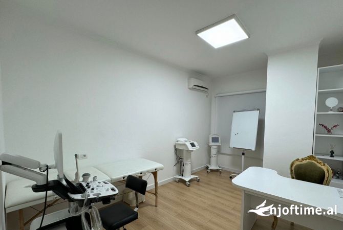 Jepet me qera ambient per Klinike Mjekesore Gjinekologjike Tek Liqeni i Thate