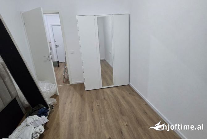 Shtepi me qera Apartament ne Tirane, 1+1, Mobilimi E mobiluar, Pagesa 40,000  Leke.
