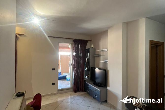 Shtepi ne shitje 1+1 ne Tirane - 105,000 Euro