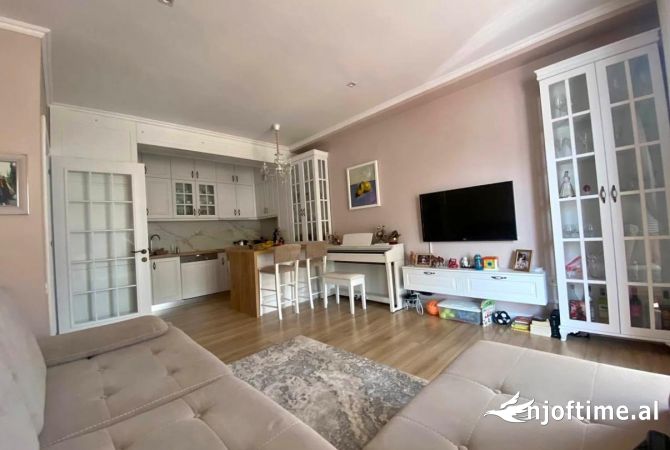Shtepi ne shitje 1+1 ne Tirane - 115,000 Euro