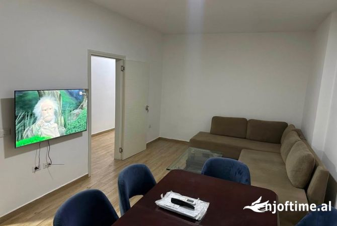 Shtepi me qera 1+1 ne Tirane - 50,000 Leke