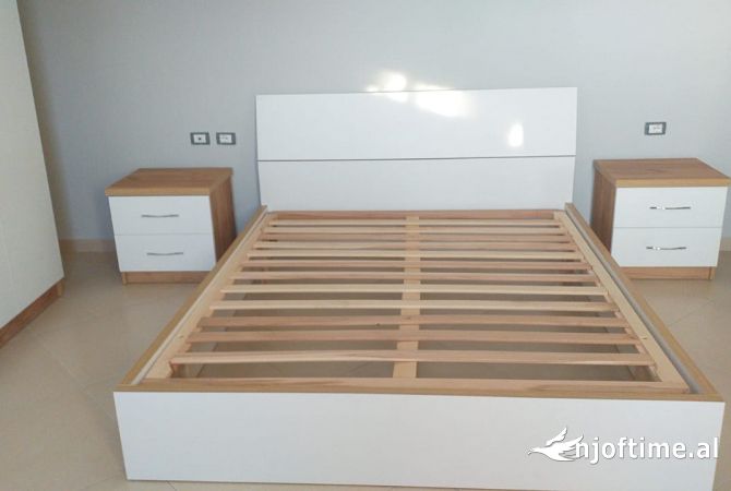 Shtepi me qera Apartament ne Tirane, 2+1, Mobilimi E mobiluar, Pagesa 700  Euro.