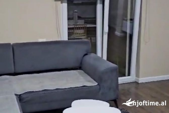 Shtepi me qera Apartament ne Tirane, 1+1, Mobilimi E mobiluar, Pagesa 1,200  Euro.