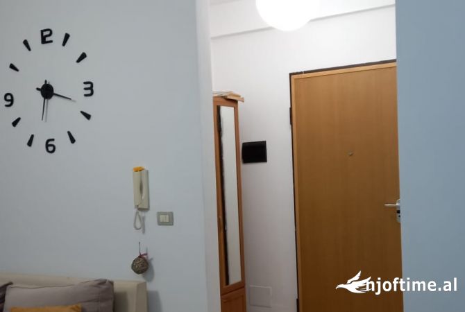 Shtepi me qera 2+1 ne Tirane - 50,000 Leke