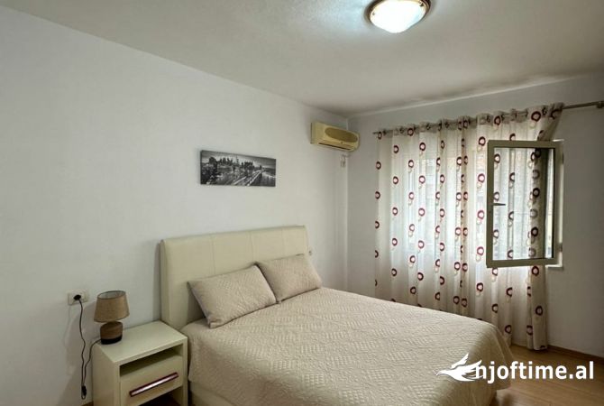 Shtepi me qera 2+1 ne Tirane - 700 Euro