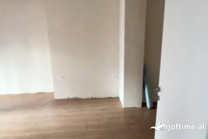 Shtepi ne shitje 1+1 ne Tirane - 120,000 Euro