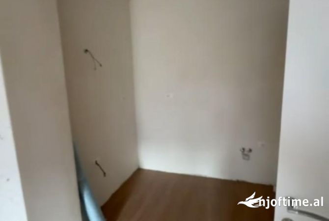 Shtepi ne shitje 1+1 ne Tirane - 120,000 Euro