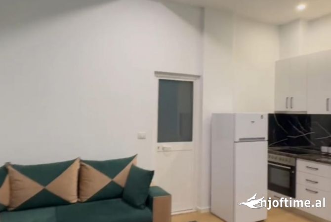 Shtepi me qera 2+1 ne Tirane - 48,000 Leke
