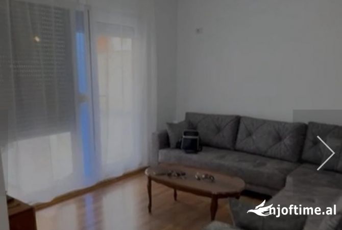 Shtepi me qera 2+1 ne Tirane - 40,000 Leke