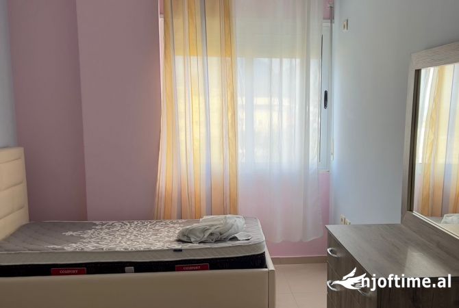 Shtepi me qera 2+1 ne Tirane - 30,000 Leke