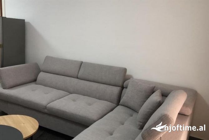 Shtepi me qera 1+1 ne Tirane - 380 Euro