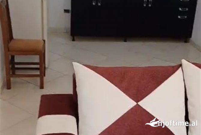 Shtepi me qera 1+1 ne Tirane - 450 Euro