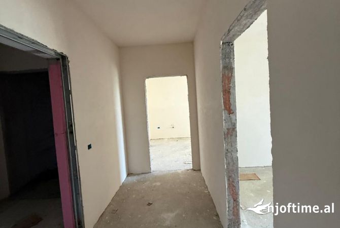 Shtepi ne shitje 2+1 ne Tirane - 90,737 Euro