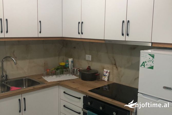 Shtepi me qera 1+1 ne Tirane - 400 Euro