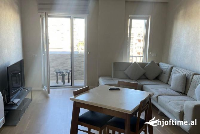 Shtepi me qera Apartament ne Tirane, 1+1, Mobilimi E mobiluar, Pagesa 750  Euro.