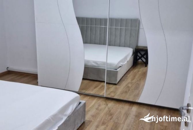 Shtepi me qera 2+1 ne Tirane - 60,000 Leke
