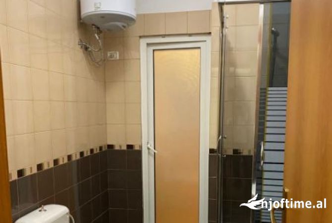 Shtepi me qera 2+1 ne Tirane - 60,000 Leke