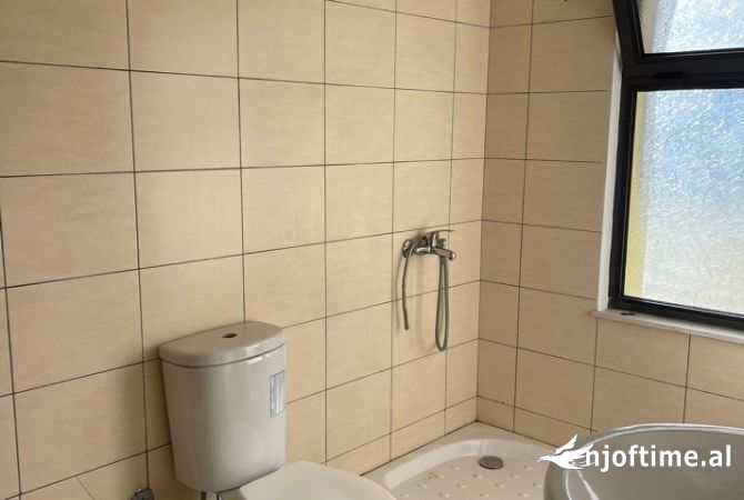 Shtepi ne shitje 2+1 ne Tirane - 134,000 Euro