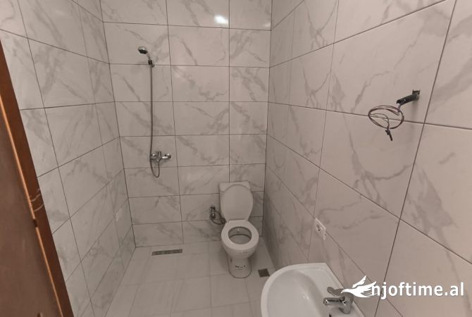 Shtepi ne shitje 1+1 ne Tirane - 78,000 Euro