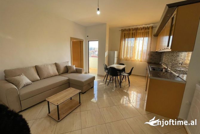 Shtepi me qera Apartament ne Tirane, 2+1, Mobilimi E mobiluar, Pagesa 600  Euro.