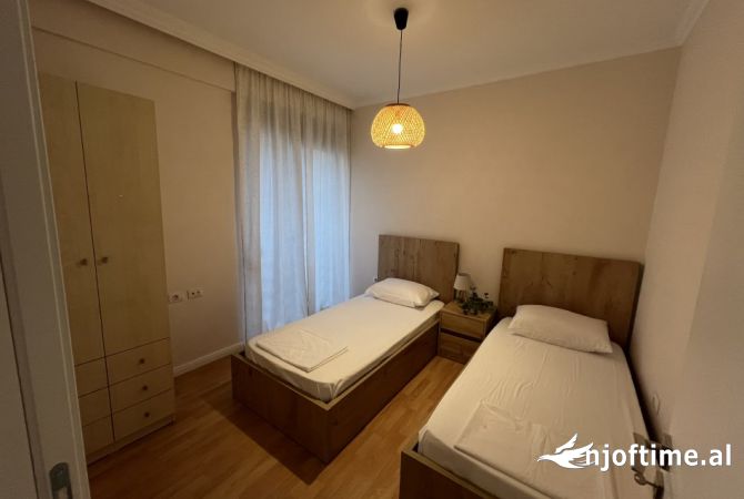 Shtepi me qera 2+1 ne Tirane - 800 Euro