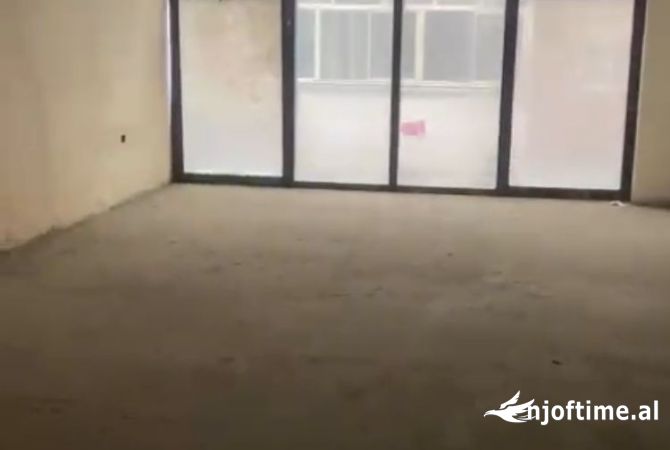 Ambient biznesi ne shitje 1+1 ne Tirane - 65,000 Euro
