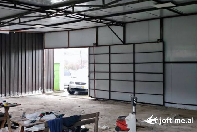 Ambient biznesi me qera 4+1 ne Tirane - 700 Euro