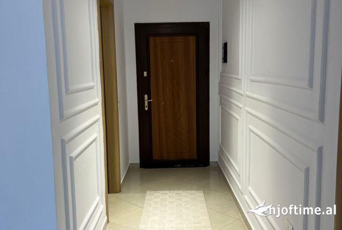 Shtepi ne shitje Apartament ne Tirane, 2+1, Mobilimi E mobiluar, Pagesa 143,000  Euro.