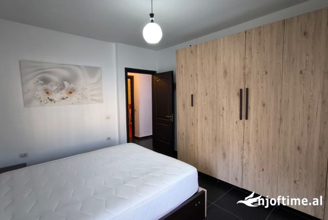 Shtepi me qera 1+1 ne Tirane - 50,000 Leke