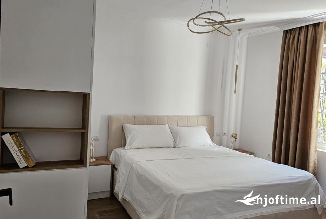 Shtepi me qera Apartament ne Tirane, 1+1, Mobilimi E mobiluar, Pagesa 60,000  Leke.
