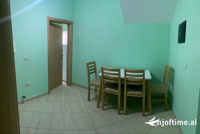 Shtepi me qera 2+1 ne Tirane - 350 Euro