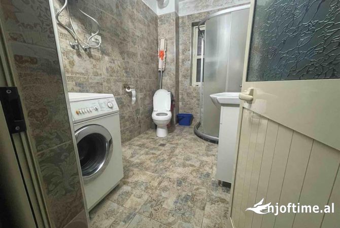 Shtepi me qera 1+1 ne Tirane - 50,000 Leke