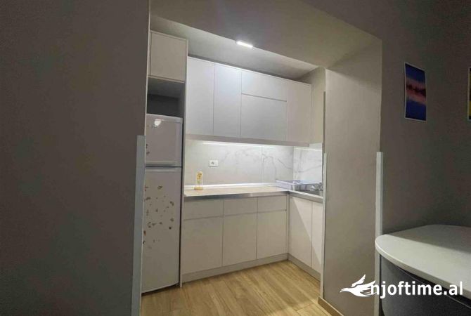 Shtepi me qera 1+1 ne Tirane - 50,000 Leke