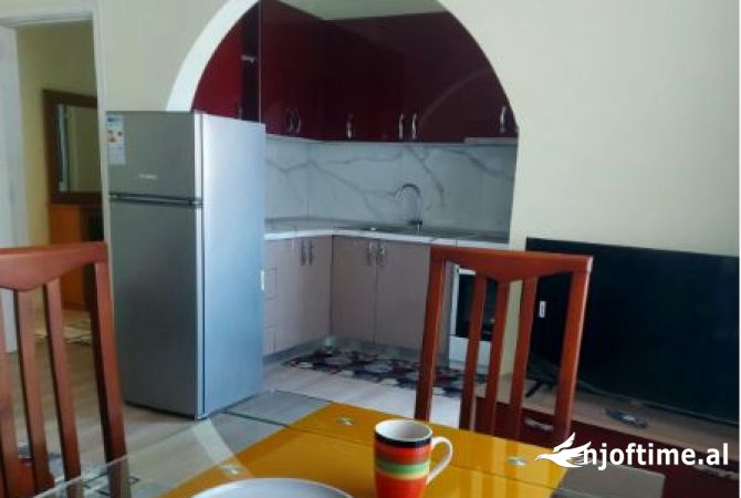 Shtepi me qera 1+1 ne Tirane - 45,000 Leke
