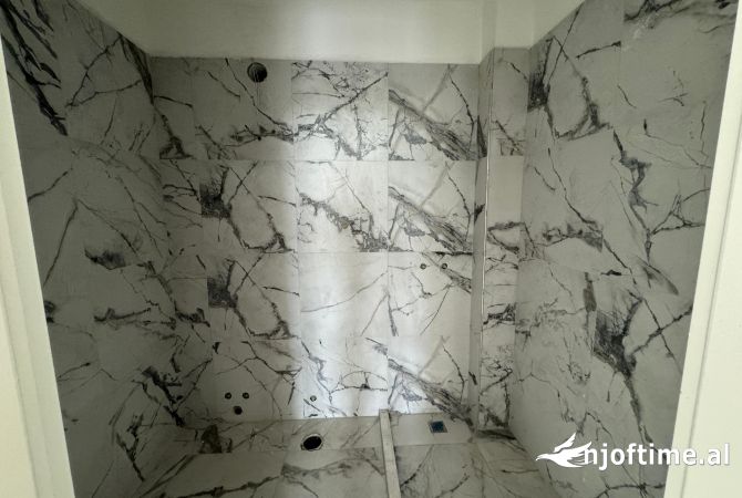 Shtepi ne shitje Apartament ne Lezhe, 2+1, Mobilimi Bosh, pa mobiluar, Pagesa 95,000  Euro.