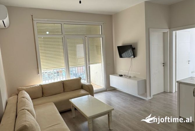 Shtepi me qera 3+1 ne Tirane - 60,000 Leke